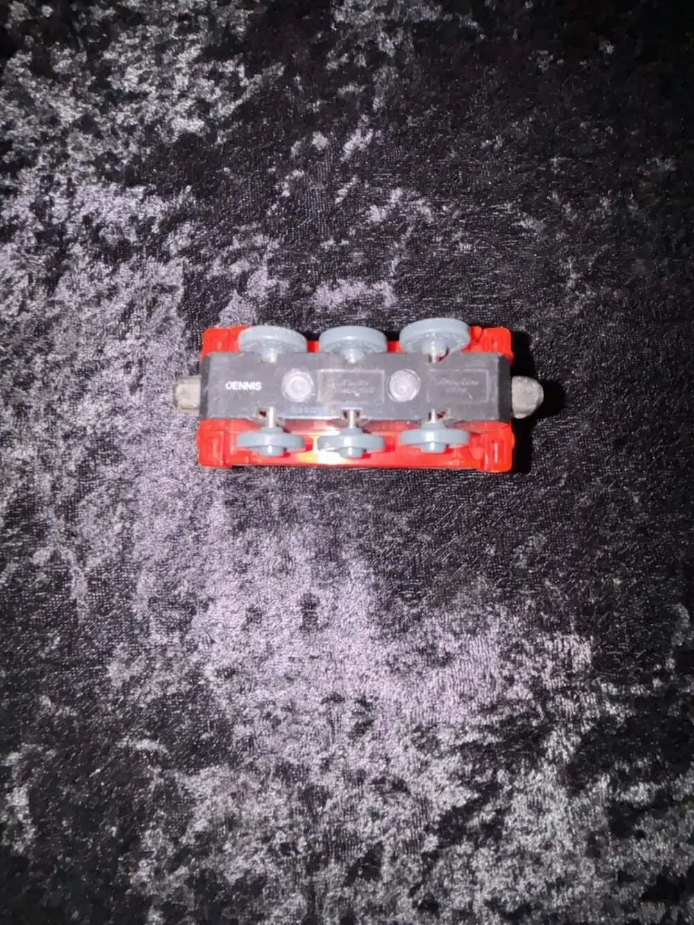 Thomas & Friends Take Along Dennis Diecast Metal Toy Train Engine